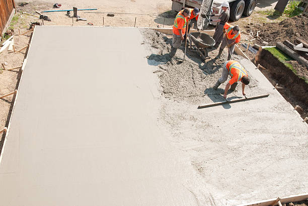 Best Concrete Pool Decks in San Buenaventura, CA