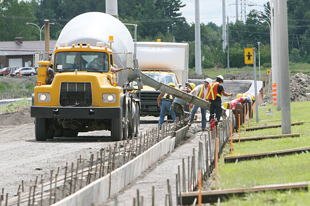 Best Concrete Sidewalk Installation in San Buenaventura, CA